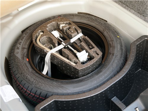 Предпросмотр volkswagen polo gt 2016 запасное колесо