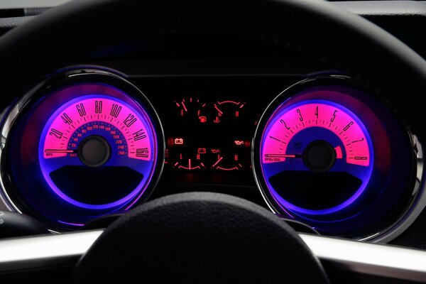 2011 ford mustang gt мустанг спидометр скорость руль приборы