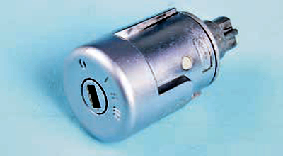 Замена цилиндра выключателя (замка) зажигания Форд мондео 4 (2007-2014)