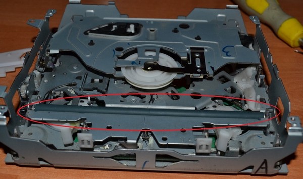 Ремонт автомагнитолы Pioneer DEH-3910MP: решение проблемы с выбросом диска ВАЗ 2107