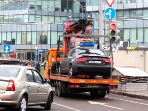 В каких случаях забирают машину на штрафстоянку? Полный список