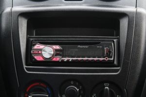 Что делать, если плохо ловит радио в машине? Дорога без музыки и радио, скучна