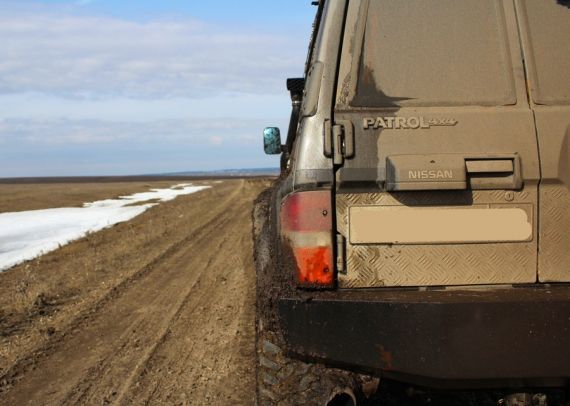Как вытащить машину из грязи одному? 9 советов