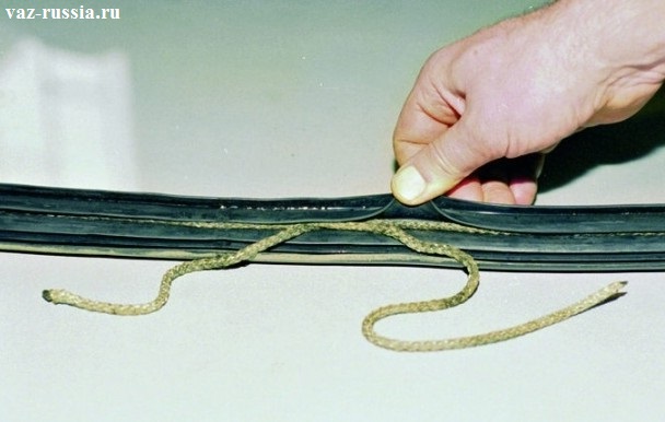 На фото показано как должны смыкаться концы верёвки при её соприкосновении
