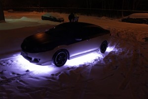 Фото подсветки днища автомобиля, avtomotospec.ru