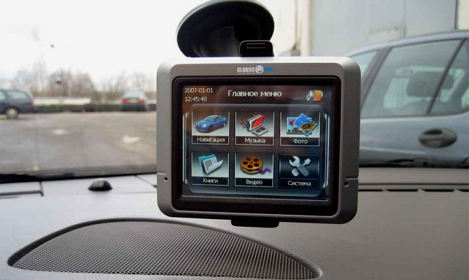 Устройство со встроенной антенной и GPS-чипсетом