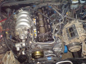 На фото - инжекторный двигатель ВАЗ 21074, infomycar.ru